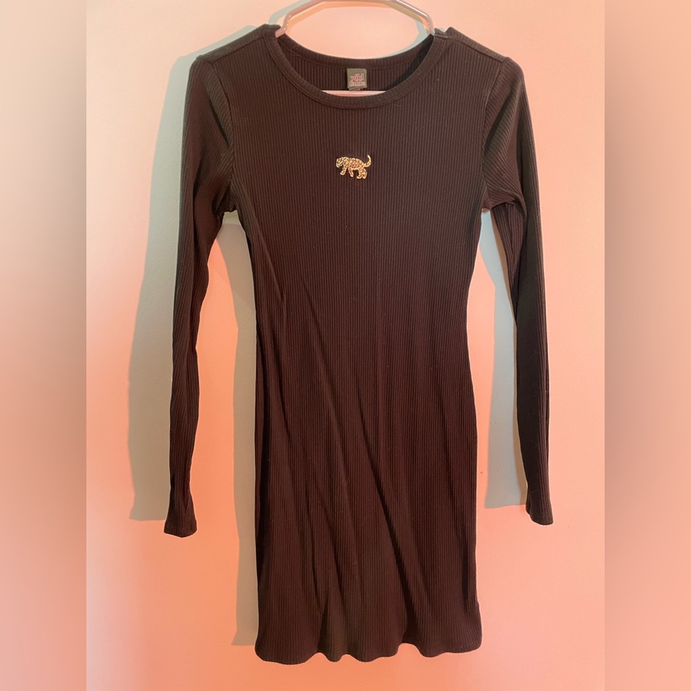 WILD FABLE WOMENS LONG SLEEVE KNEE LENGTH TIGHT BLACK DRESS CHEETAH EMBROIDERY🍀